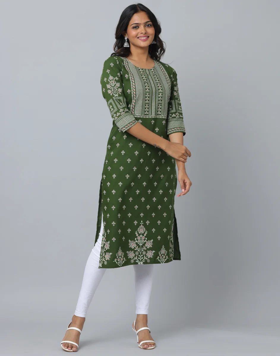 Floral Print Slim Fit 3/4th Sleeve Kurta