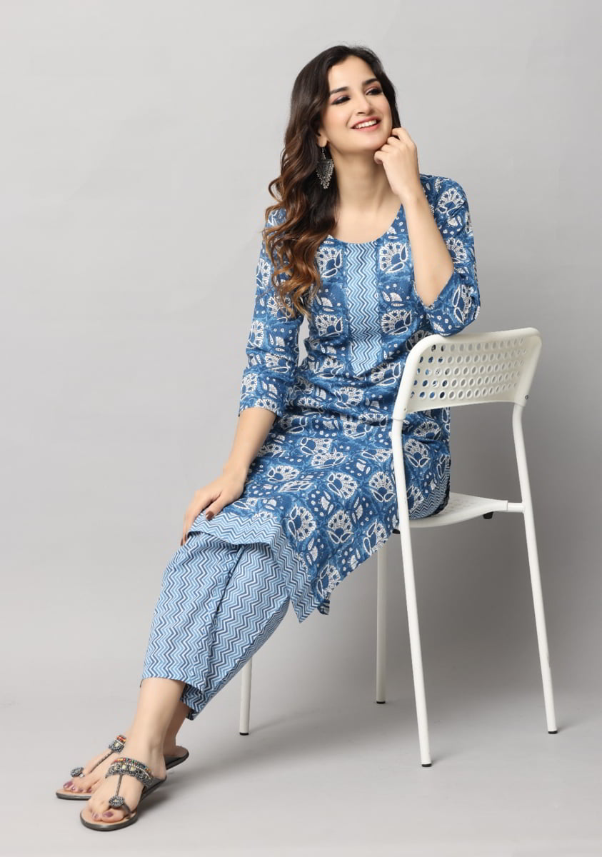 Blue Round Neck Straight Cut Kurta