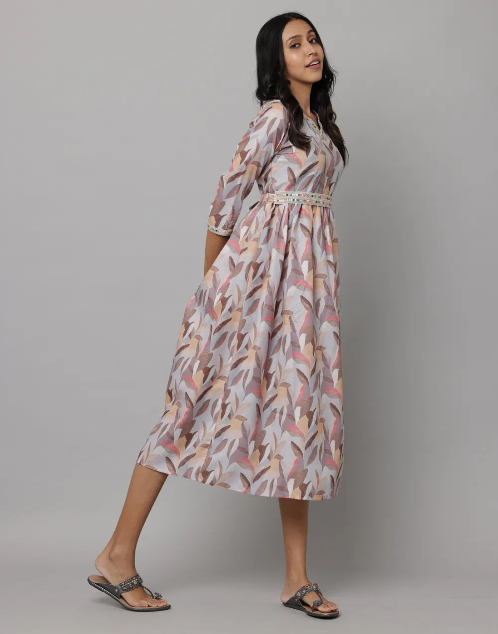 Floral Printed 3/4 Sleeve V Neck Dress