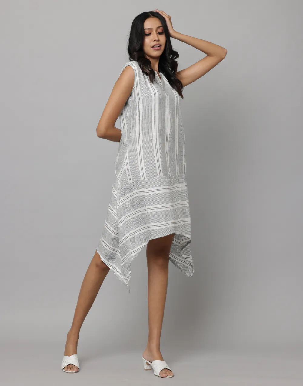 V Neck Sleeveless Stripes Dress