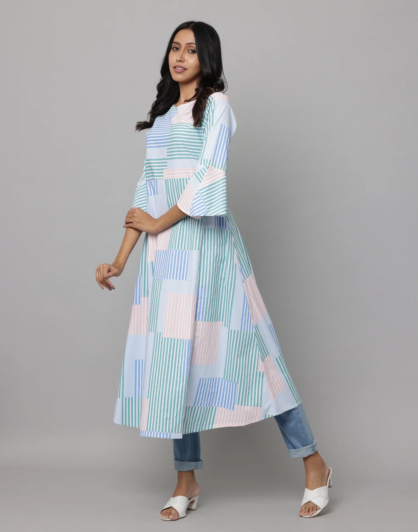 Stripe Printed Kurta With 3/4th Flared Sleeves