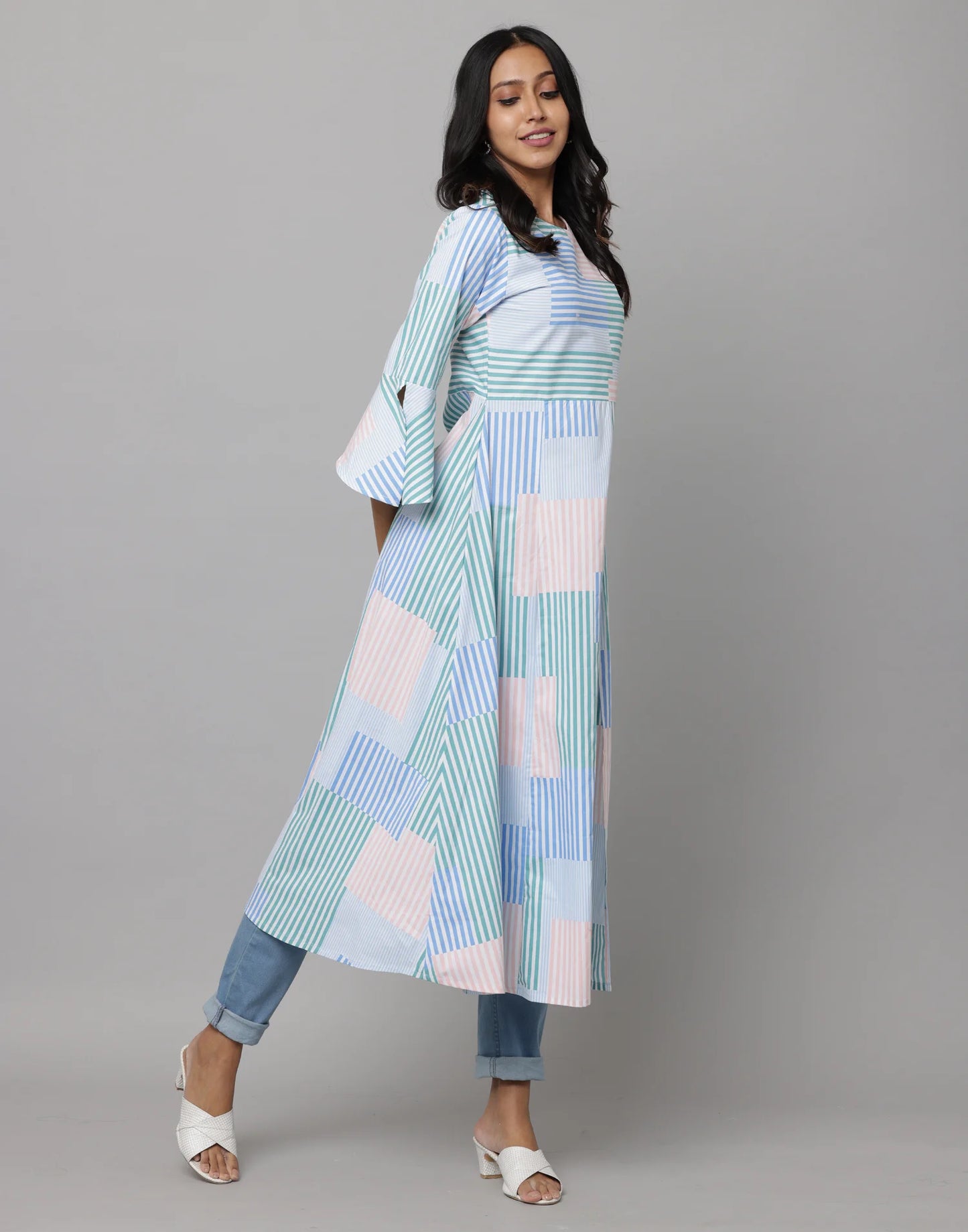 Stripe Printed Kurta With 3/4th Flared Sleeves