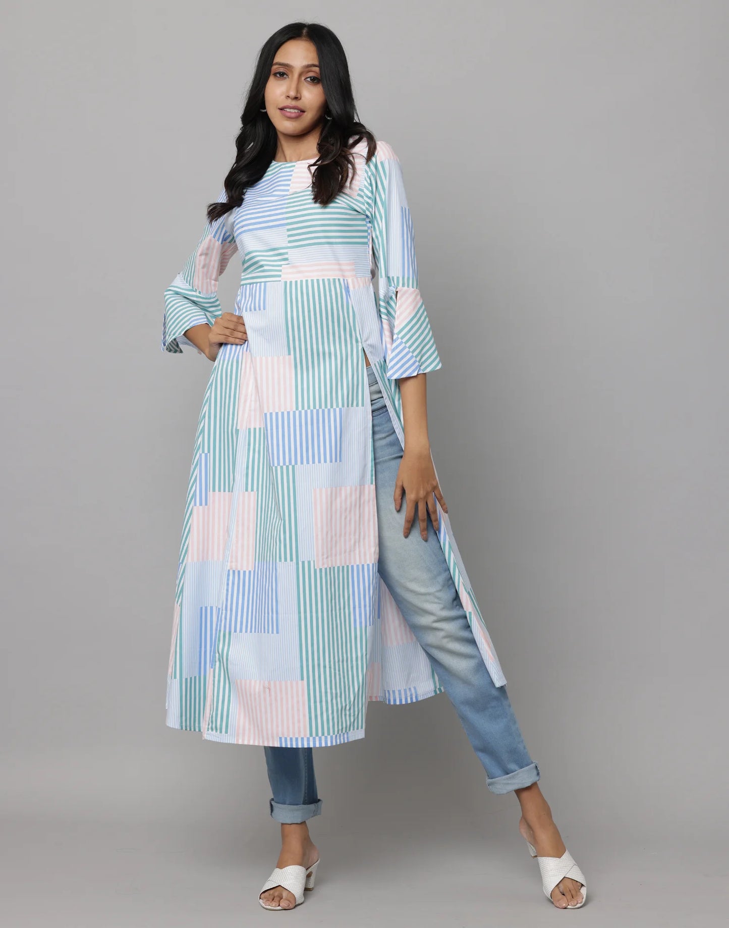 Stripe Printed Kurta With 3/4th Flared Sleeves