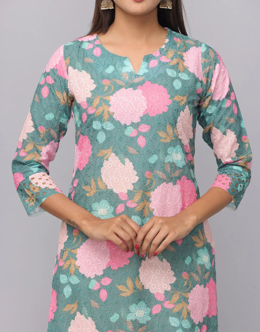 Floral Printed Decollete Neck Kurta With 3/4th Sleeves