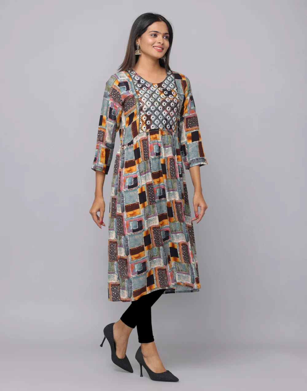 Floral Printed Kurta With 3/4 Sleeve