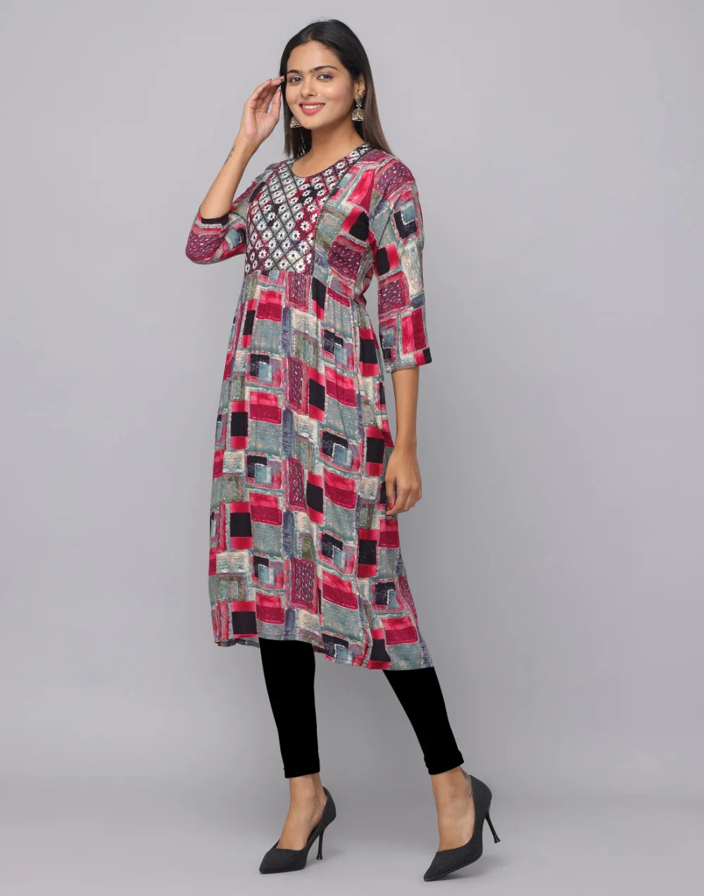 Floral Printed Kurta With 3/4 Sleeve