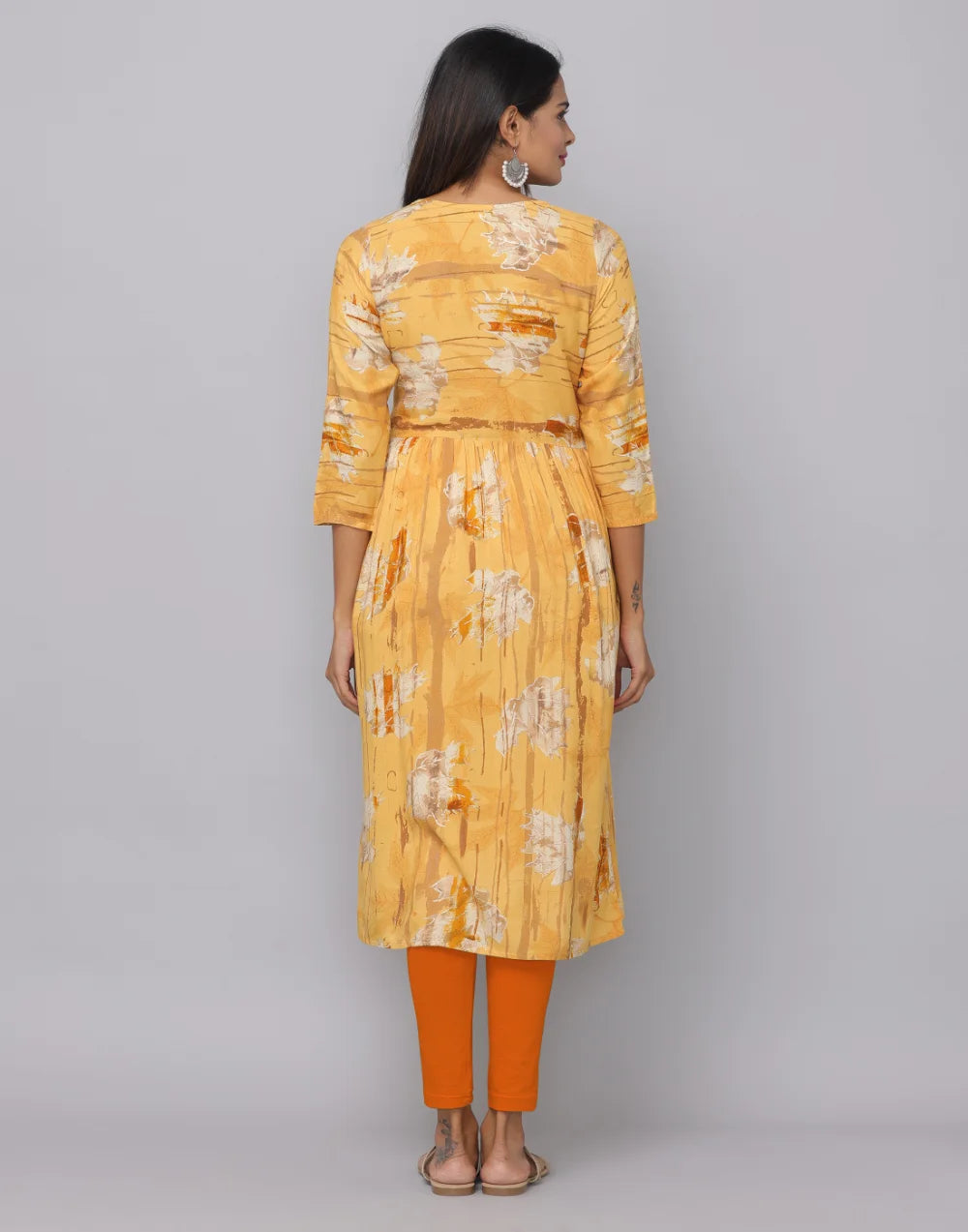 Floral Printed Kurta With 3/4 Sleeve