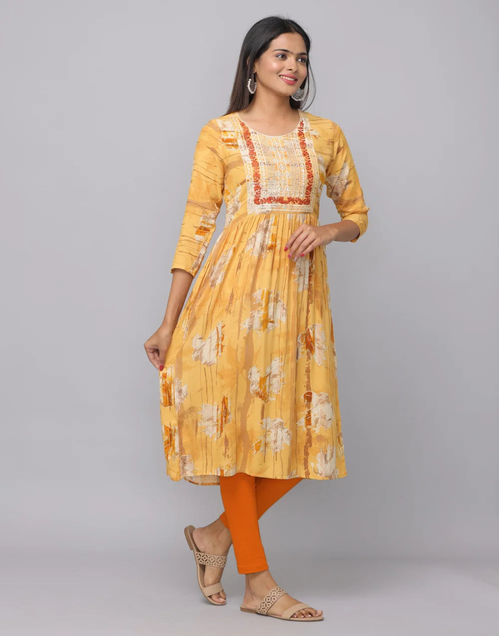 Floral Printed Kurta With 3/4 Sleeve