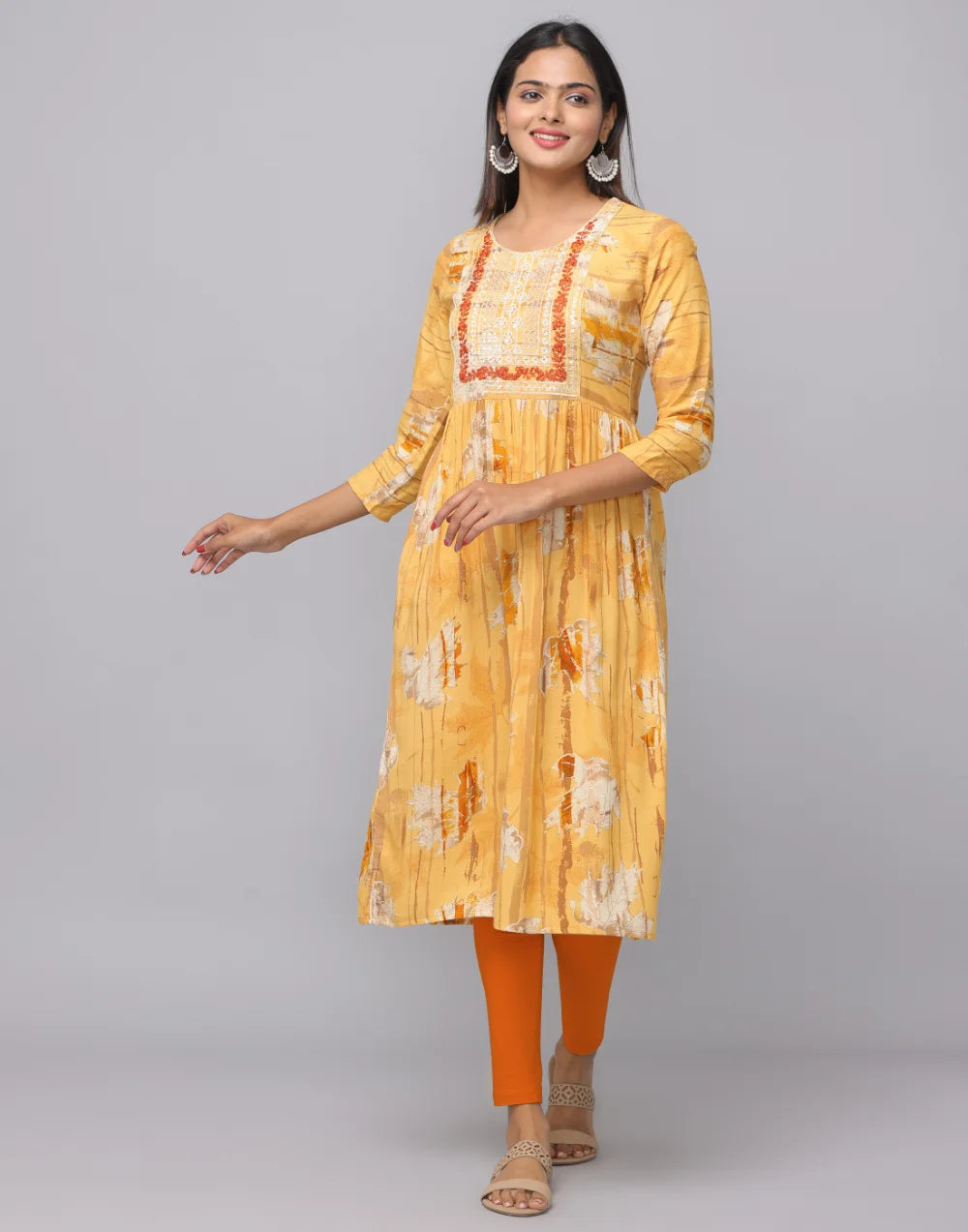 Floral Printed Kurta With 3/4 Sleeve