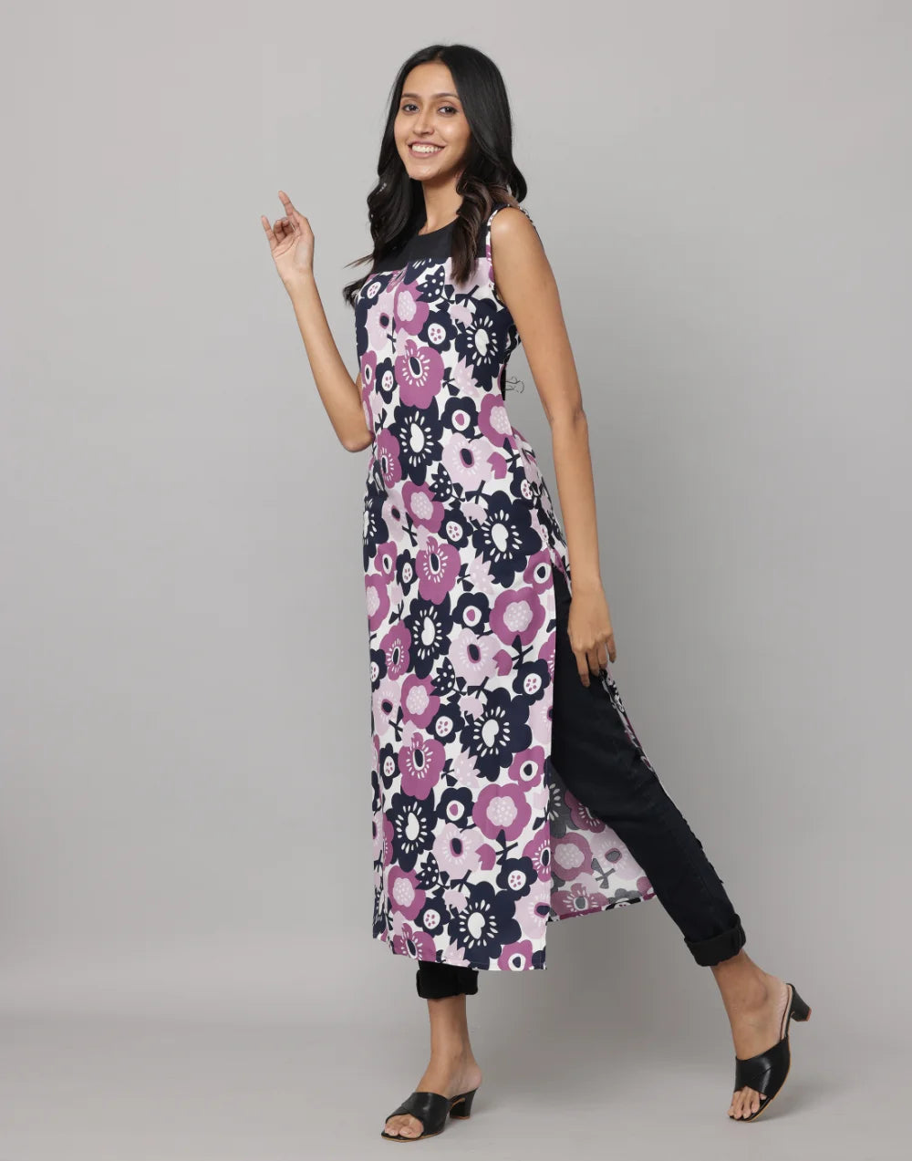 Floral Sleeveless kurta