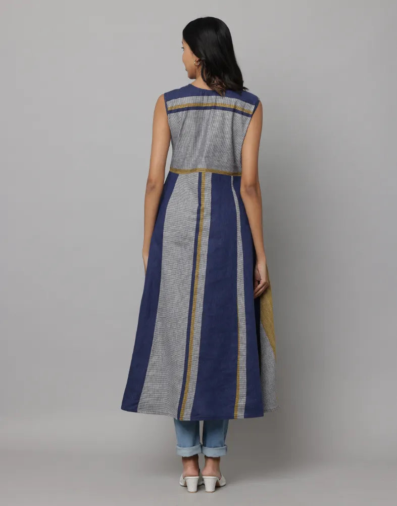 Y/D Stripe Sleeve Less Kurta