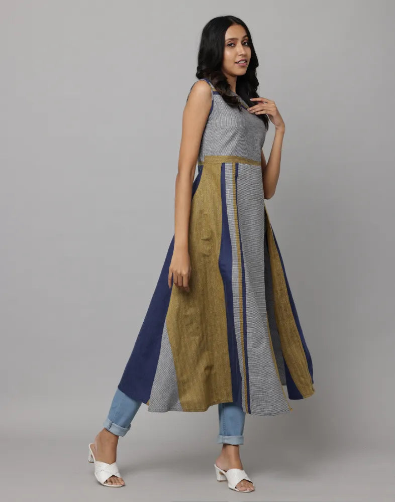 Y/D Stripe Sleeve Less Kurta