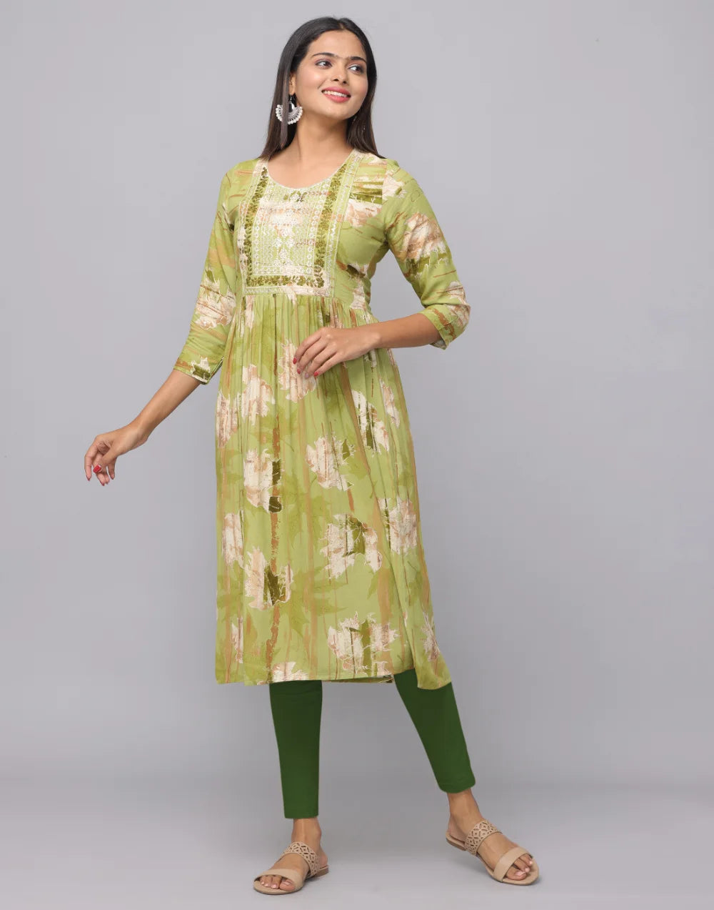 Slim Fit Floral Embroidered Round Neck Kurta