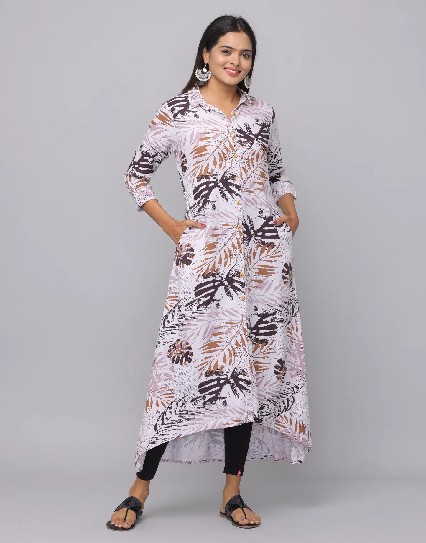 Floral Print Slim Fit Front Open Placket 3/4th Sleeve Kurta With Side Pockets