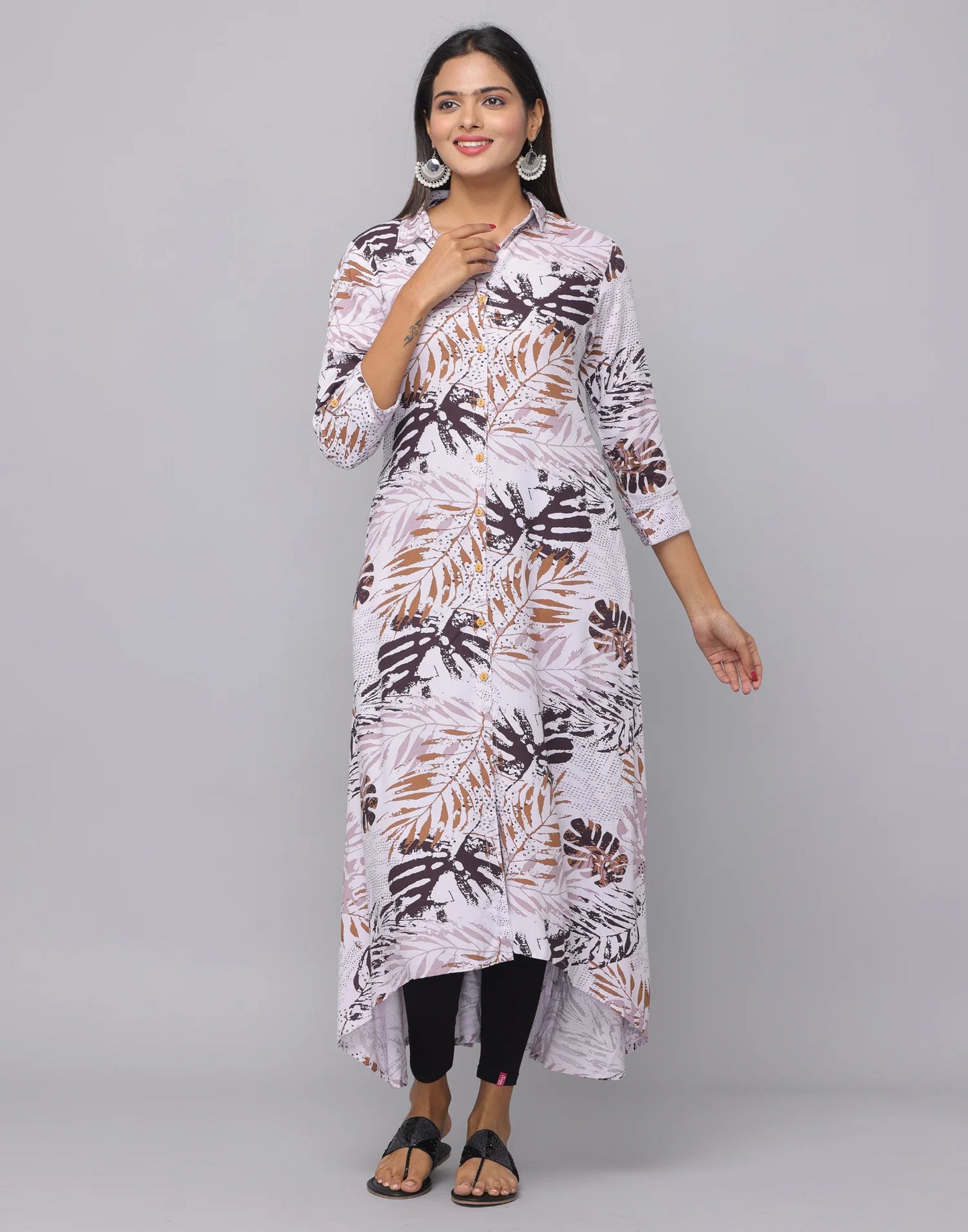 Floral Print Slim Fit Front Open Placket 3/4th Sleeve Kurta With Side Pockets