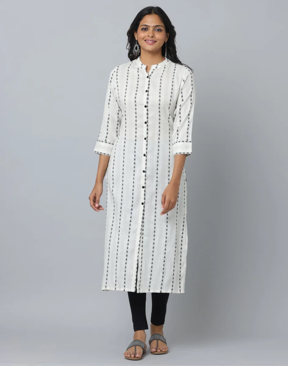 Straight Cut Mandarin Collar Kurta