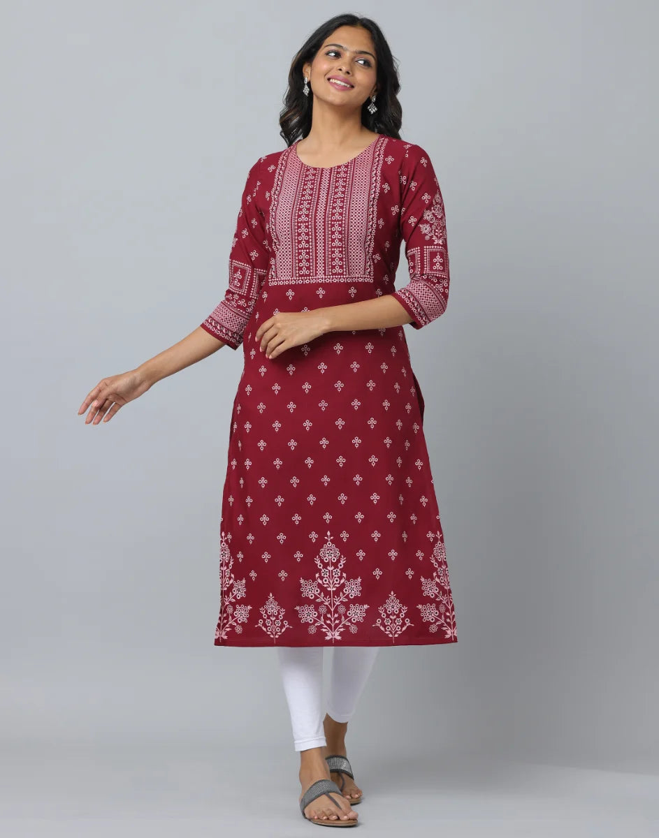 Floral Print Slim Fit 3/4th Sleeve Kurta