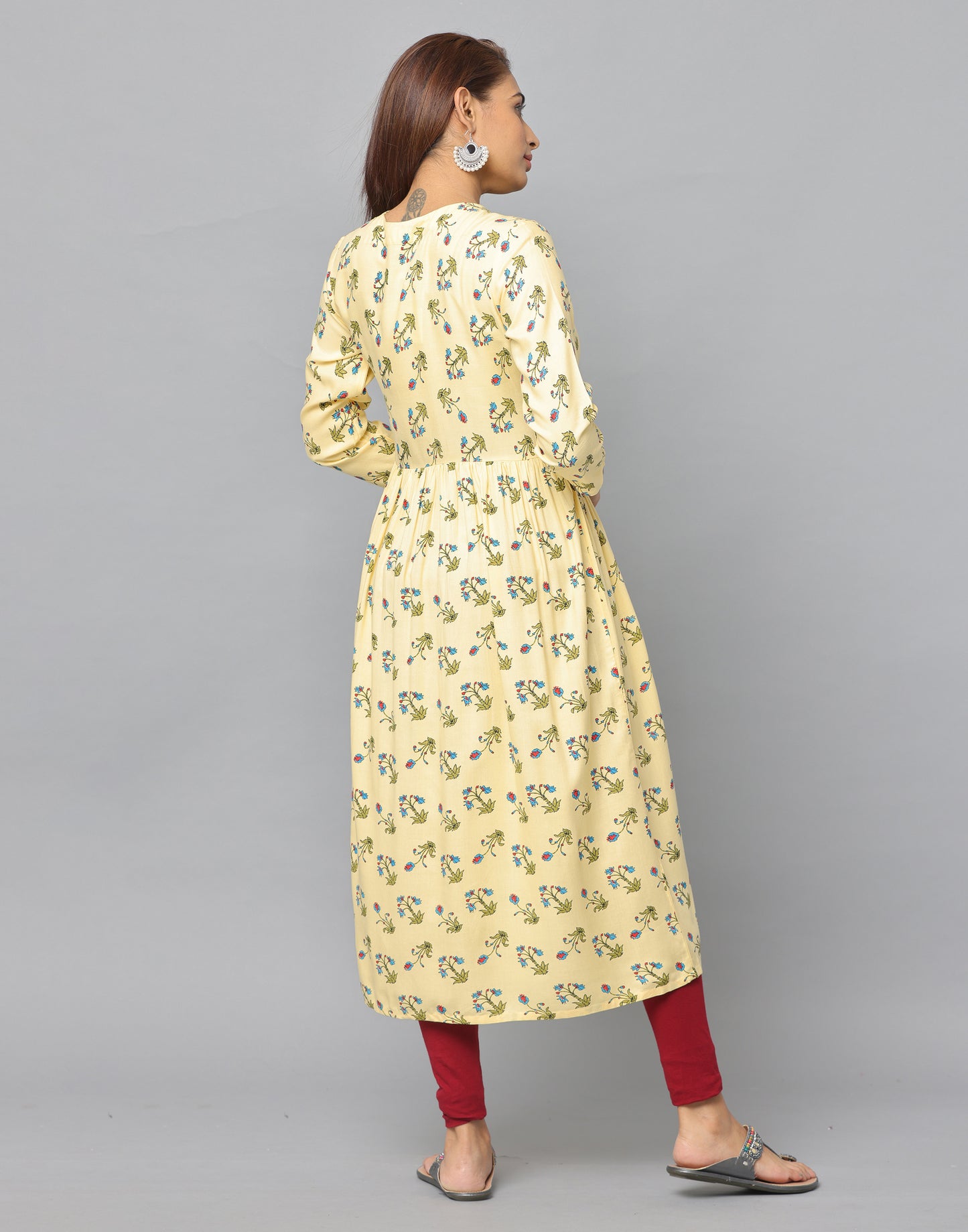 Floral Printed Loose Fit 3/4th Sleeve Kurta