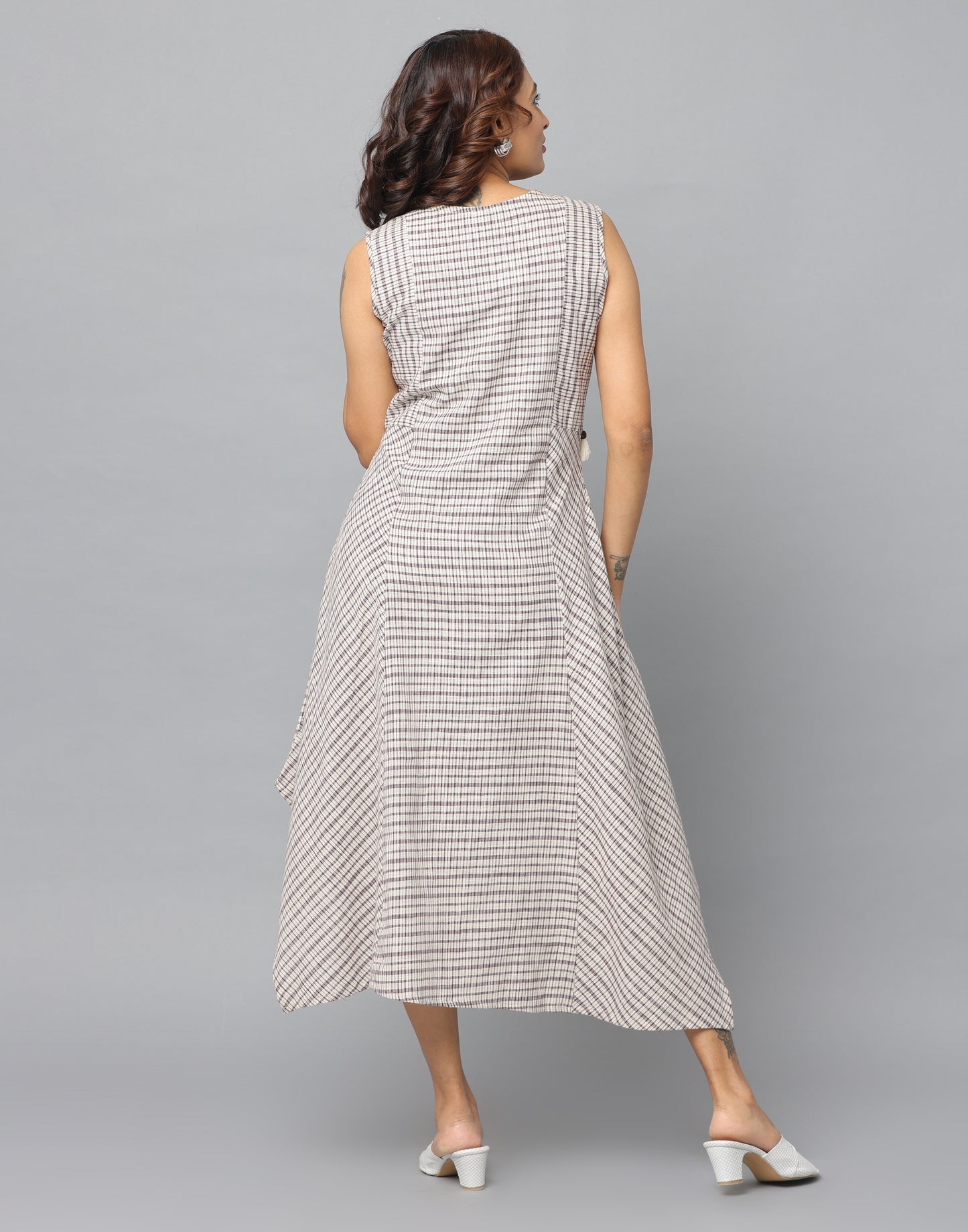 Checks Slim Fit Sleeveless Dress