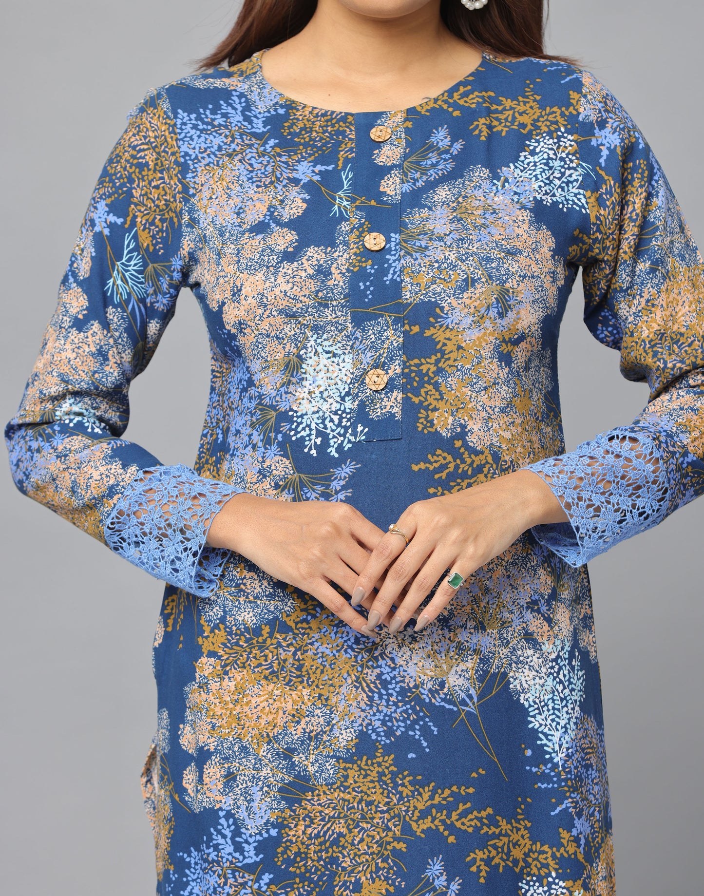 Floral Print Slim Fit 3/4th Sleeve Kurta