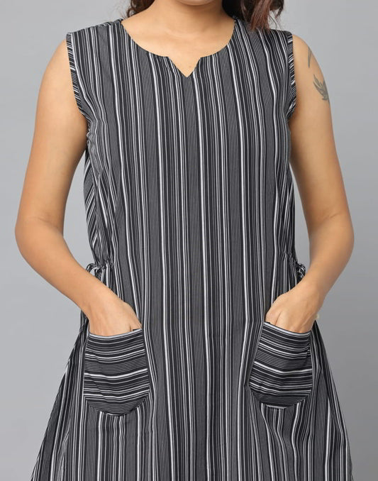 Printed Stripe Slim Fit Sleeveless Kurti