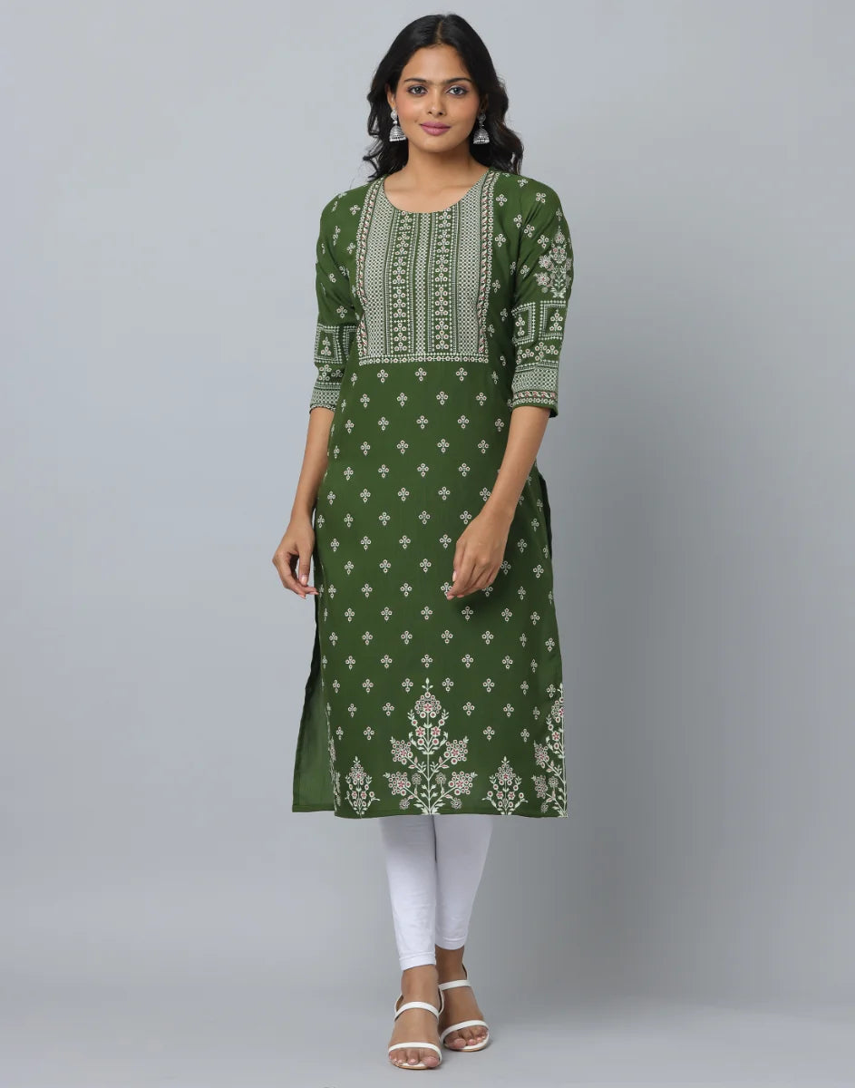 Floral Print Slim Fit 3/4th Sleeve Kurta