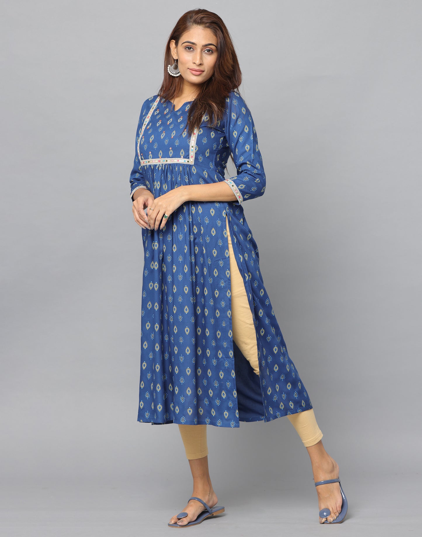 Floral Print Slim Fit 3/4th Sleeve Kurta