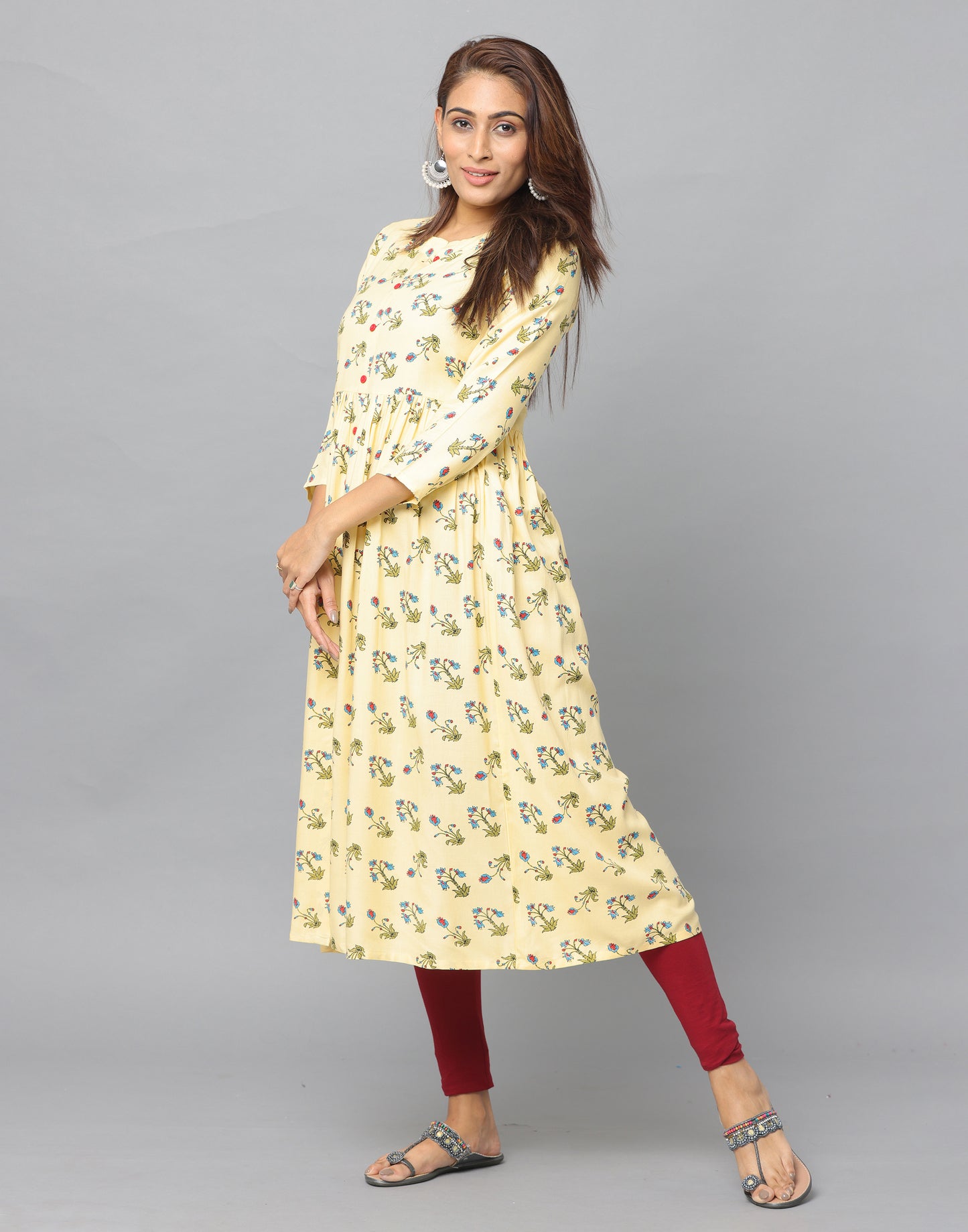 Floral Printed Loose Fit 3/4th Sleeve Kurta