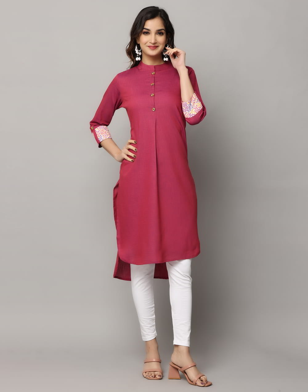 Solid U Shape Slim Fit 3/4th Sleeve Kurta