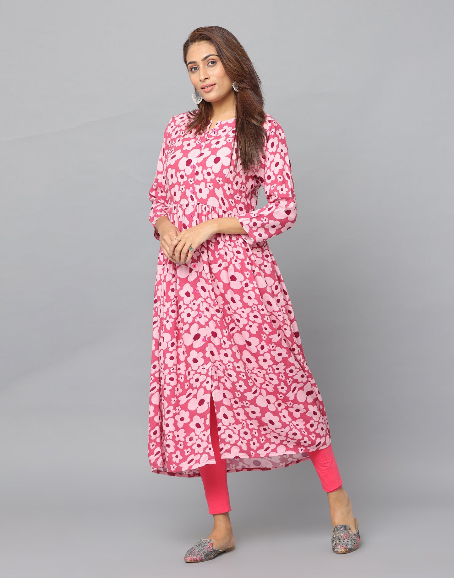 Floral Printed Loose Fit 3/4th Sleeve Kurta