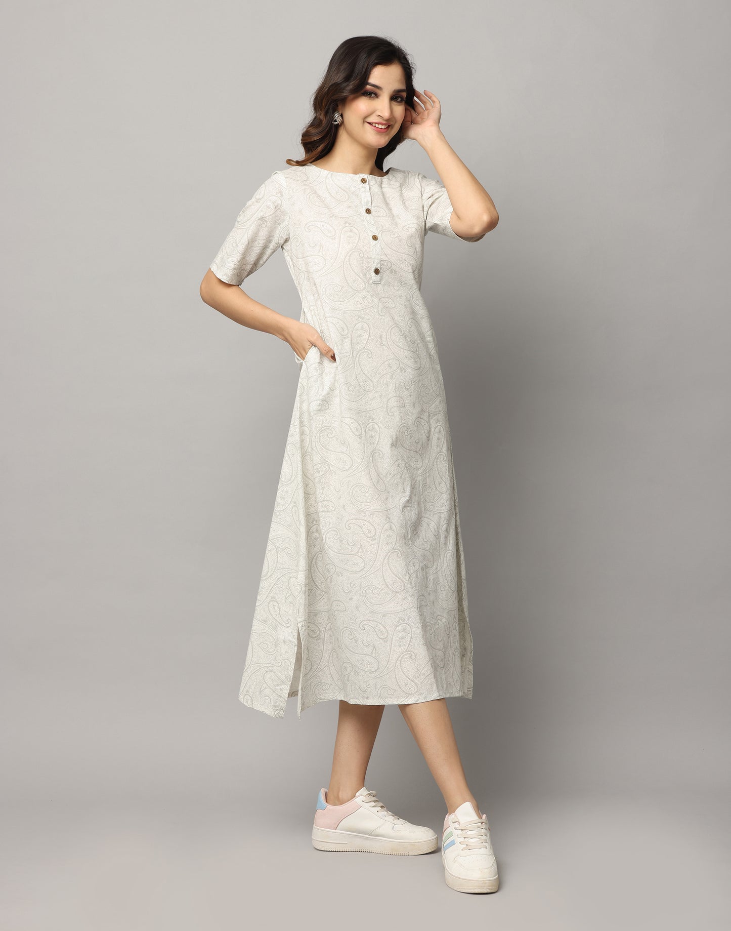 Floral  Straight Cut Slim Fit Elbow Length Kurta