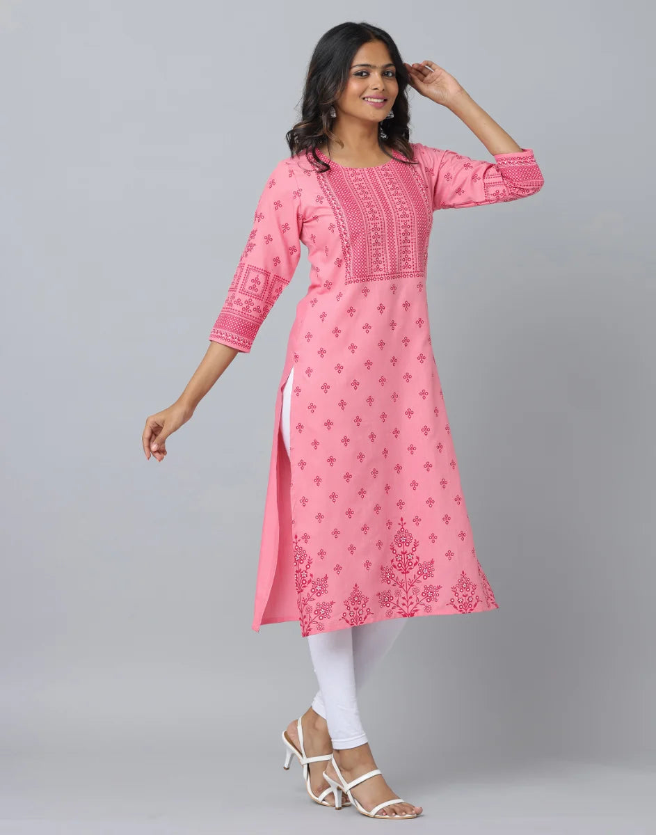 Floral Print Slim Fit 3/4th Sleeve Kurta